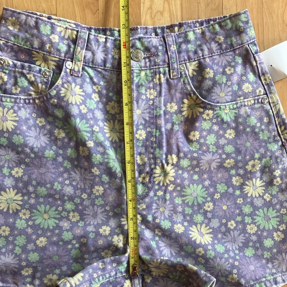 NEW Zara floral purple non-stretch denim shorts size 4 - Picture 8 of 14